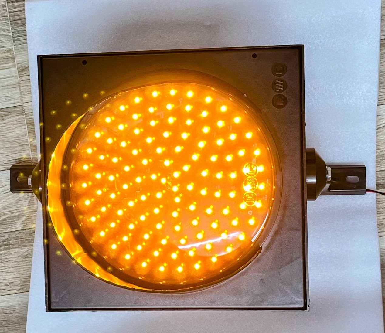 ĐÈN CHỚP VÀNG LED D300